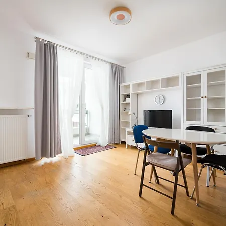 Kolska Spacious By Bookinghost * ורשה