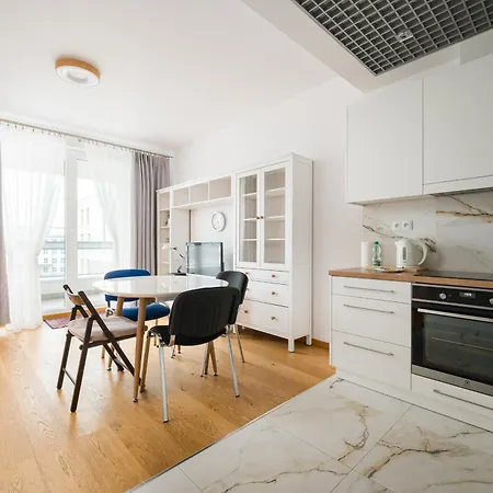 Kolska Spacious By Bookinghost דירה *