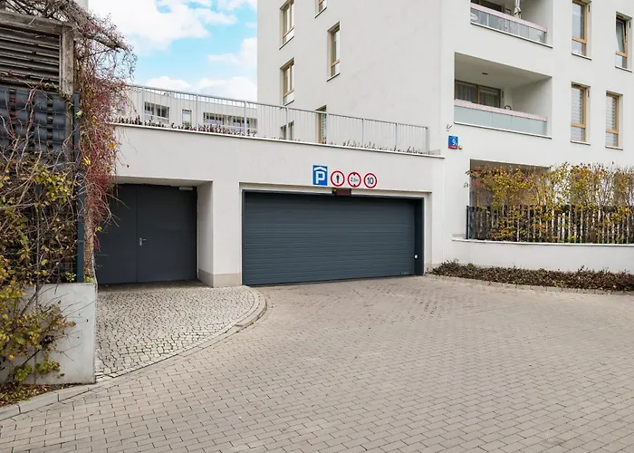 Apartment Kolska Spacious By Bookinghost *