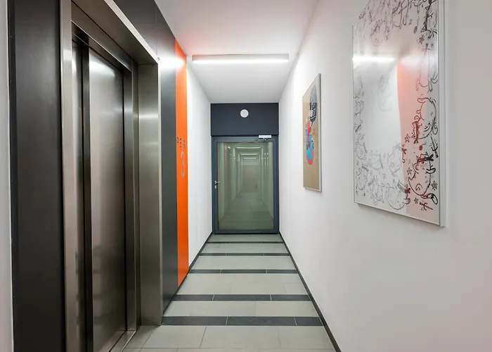 Apartment Kolska Spacious By Bookinghost *