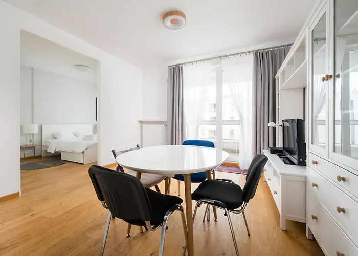 Kolska Spacious By Bookinghost *